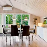 Дом отдыха Zaharinka - 30km From The Sea By Interhome