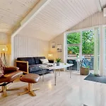 Дом отдыха Zaharinka - 30km From The Sea By Interhome