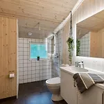 Zaharinka - 30km From The Sea By Interhome Дом отдыха *