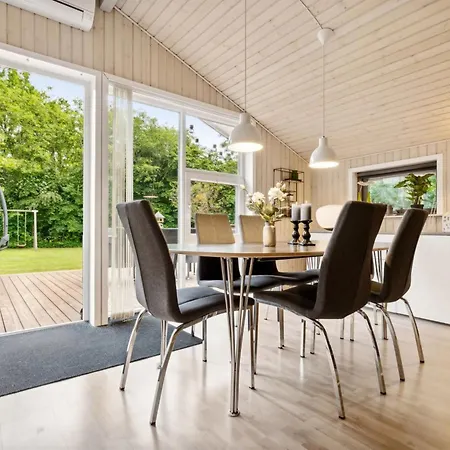 Feriehus Zaharinka - 30km From The Sea By Interhome