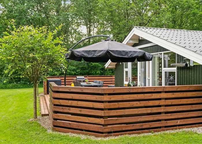 別荘 Zaharinka - 30km From The Sea By Interhome *